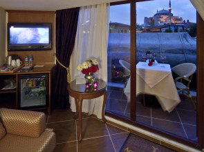 Отель Glk Premier Acropol Suites & Spa