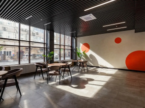 Квартира Яркая студия рядом с набережной и кондиционером