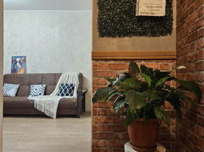 Квартира Айда к Регине (50 лет Октября 75)