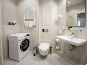 Апартаменты 4Кайф Kristall Apart с видом на море