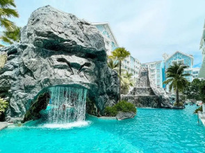 Апартаменты Grand Florida Beachfront