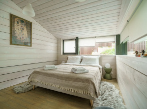 Частный дом коттедж семейный три тома  у Финского залива