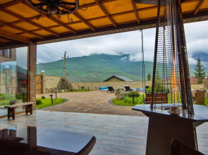 Частный Дом в Горах с Бассейном