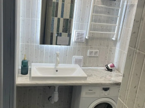 Апартаменты Sokol на набережной в пешей доступности к самому центру