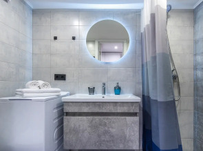 Апартаменты Queenstay Голд Фэмили на Войковской