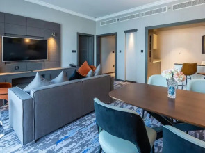 Edge Creekside Hotel