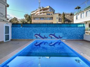 Отель Ламбат