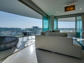 Апартаменты Veloche Group by Continent