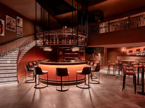 Lara Barut Collection