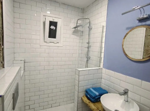 Апартаменты 2BR+2Bath entire apt with Balcony at central location