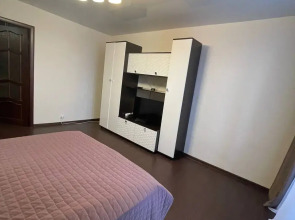 Апартаменты на Площади Свободы