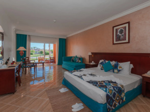 Отель Malikia Resort Abu Dabbab