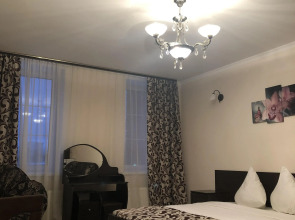 Гостиница Мир на Карбышева