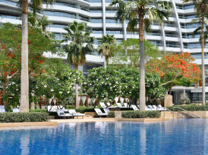 Отель Address Downtown