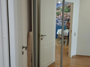 Квартира 2-Комнатная на ул. Цюрупа у Парка Ривьера