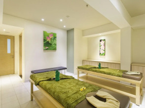 Отель MaxOneHotels Bukit Jimbaran