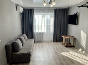 Квартира с видом на сопку с телевышкой На Сутки