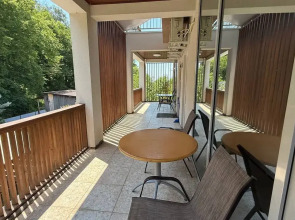 Частный Дом у Леса с Бассейном