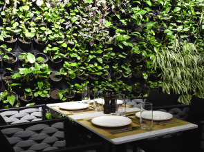 Отель Marjan Plaza