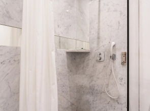 Апартаменты Sky City Moscow LUX Студия с большим окном с видом на все башни и город!