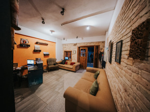 Хостел Kuyu Beergarden