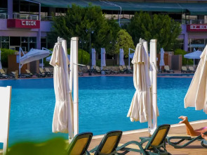 Курортный отель Grand Cortez And Spa (Halal Hotel)