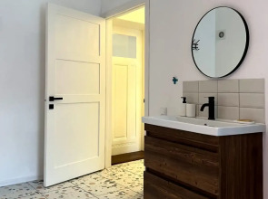 Апартаменты Стильные 2х-комнатные на Театральной с Шикарным Видом