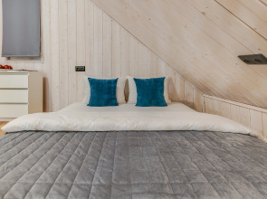 Частный дом загородный с баней на дровах