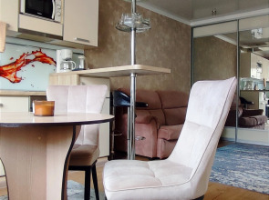 Квартира Зеркальная студия