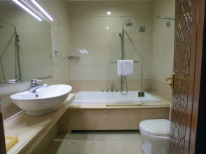 Отель Shah Palace