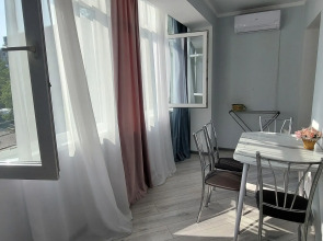 Квартира Двухкомнатная в Центре Гагры