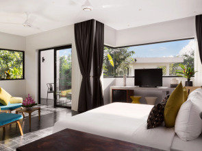 Отель Hillocks Hotel & Spa