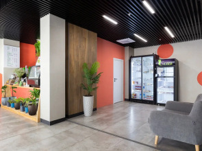 Квартира Яркая студия рядом с набережной и кондиционером