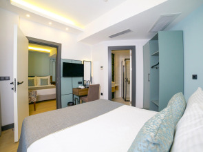 Отель Leaf Port Boutique