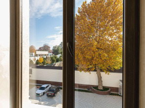 Отель Zarafshon Parkside Hotel