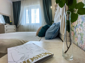 Apart59 | Классические двухкомнатные апартаменты SHARMAN с камином