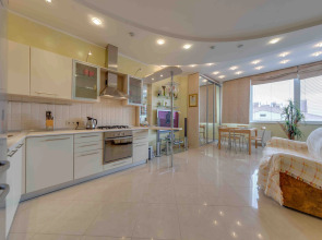 Апартаменты 4 У Приморского Парка