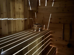 Частный Дом RiverDublDom  с баней и купелью у пруда в Новой Москве