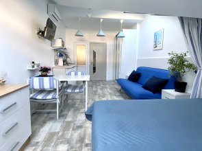 Квартира море-2