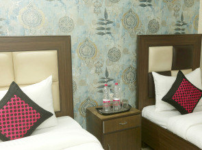 Отель Airport Mayank Residency