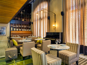 Отель Market house - an Atlas