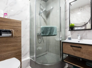 Апартаменты Дизайн-студия с Бассейном