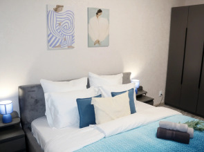 Квартира NiceAparts Евротрешка на Бурмакинской 7