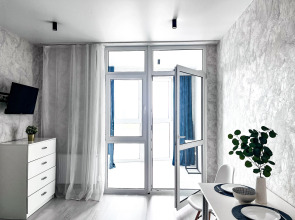 Апартаменты Новая Светлая Студия с  с Панорамными Окнами №252