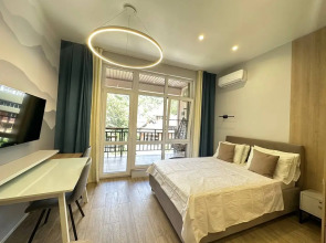 Апартаменты Море квартир с видом на горы