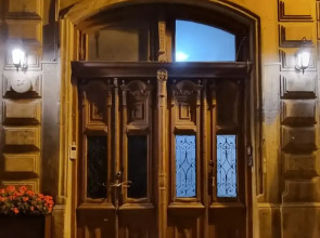 Apartments History 1870