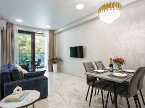 Апартаменты Sky Plaza 2/409