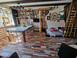 Квартира атмосферные двухкомнатные апартаменты в расшиpеннoм центpе