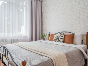 Апартаменты на Краснолесья 10/3