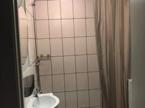 Апартаменты Добрые сутки на Кировградской 1